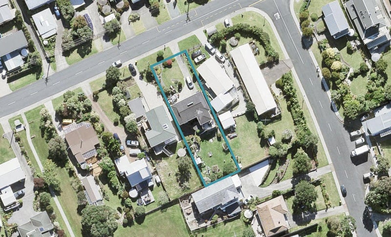 1423 Whangaparaoa Road, Army Bay, Whangaparaoa - Carousel 1