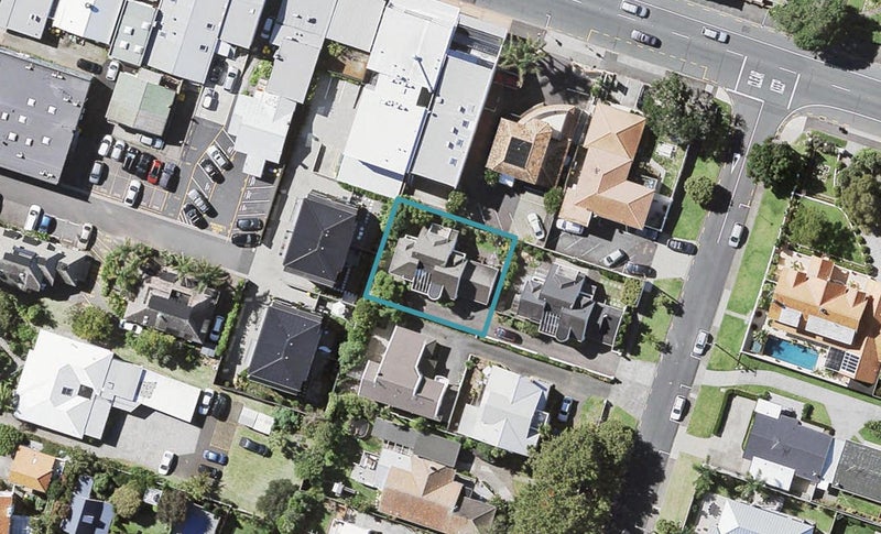 1 Pierce Road, Milford, Auckland - Carousel 1