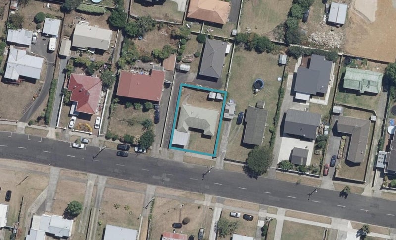 31 Cowley Drive, Temple View, Hamilton - Carousel 1