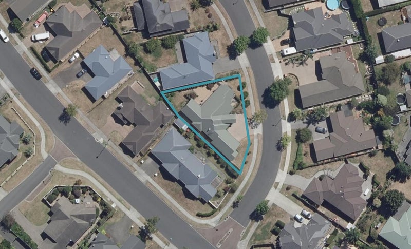 3 Stratford Place, Huntington, Hamilton - Carousel 1
