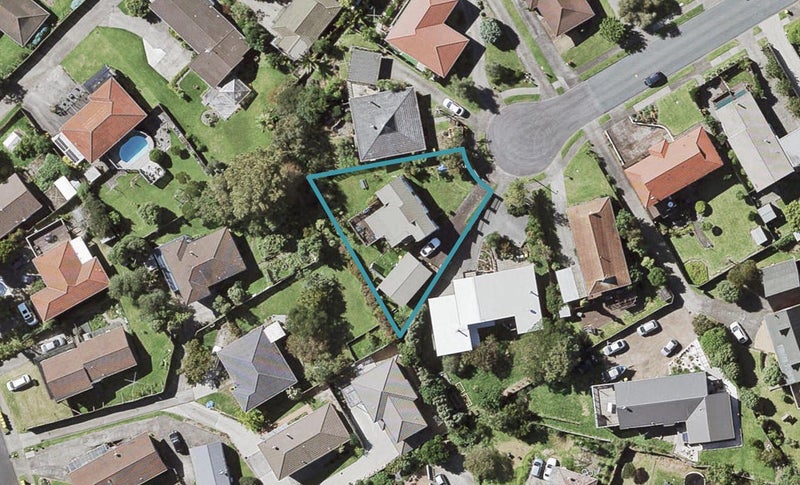 29 Gwenand Place, Botany Downs, Auckland - Carousel 1