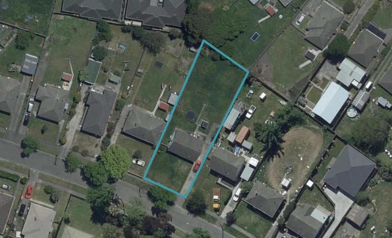 20 Earnslaw Crescent, Bryndwr, Christchurch - Carousel 1