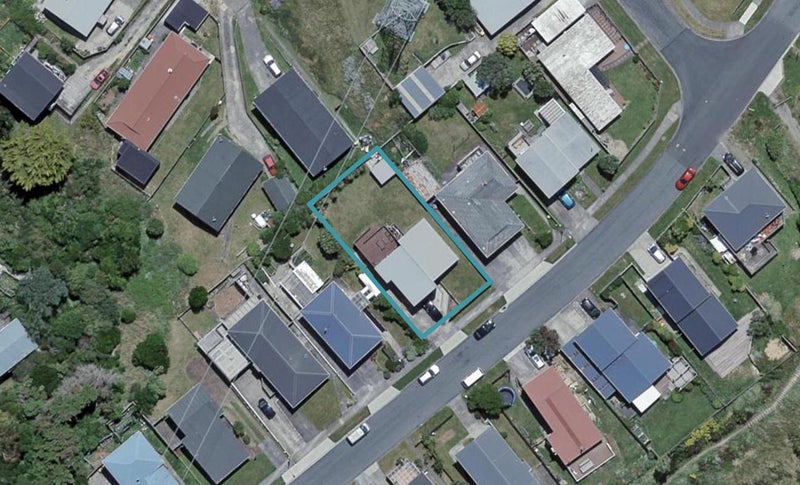 30 Edgecombe Street, Newlands, Wellington - Carousel 1