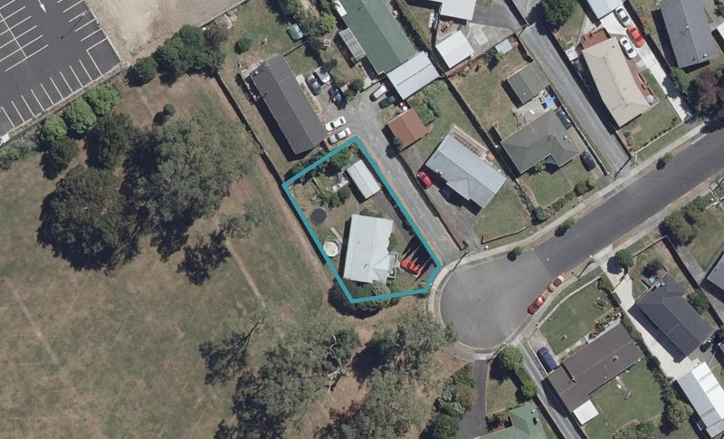 28 Filmer Place, Melville, Hamilton - Carousel 1