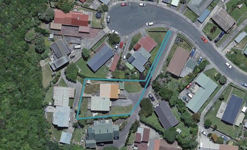 17B Kingsbridge Place, Newlands, Wellington - Carousel 1