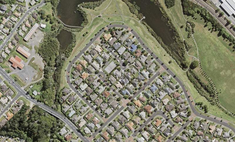 7 Millstone Lane, Henderson, Auckland - Carousel 1