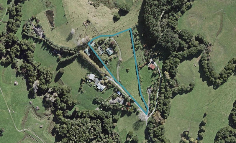 7 Hall Lane, Kaipara Flats, Warkworth - Carousel 1