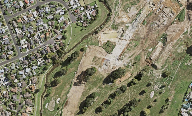8 Riria Crescent, Takanini, Auckland - Carousel 1