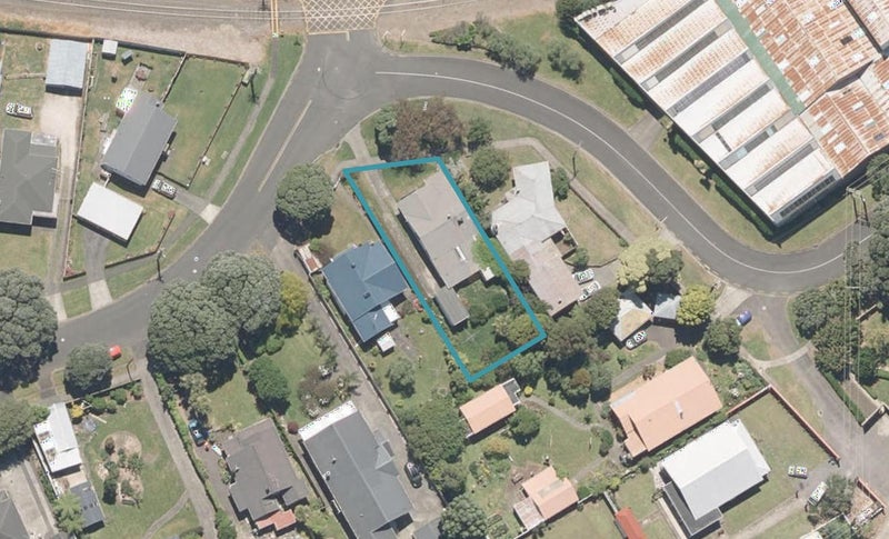 1A Balgownie Avenue, Gonville, Whanganui - Carousel 1