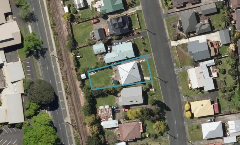 13 Wallace Street, Regent, Whangarei - Carousel 1