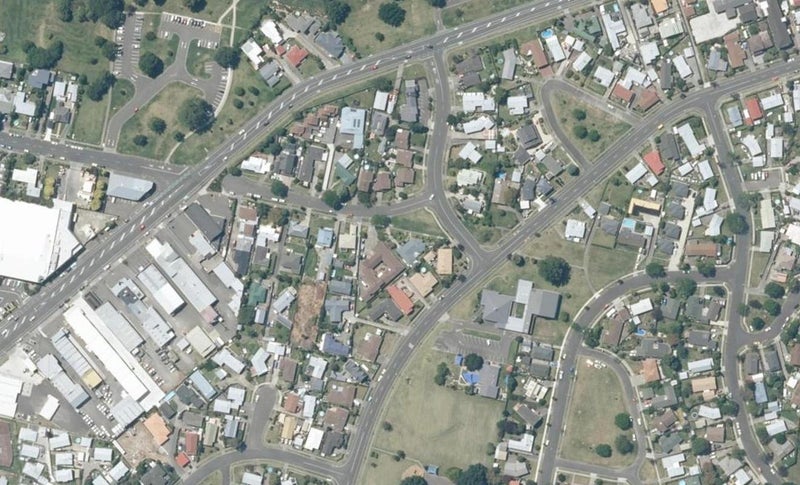 3 Lannie Place, Greenmeadows, Napier - Carousel 1