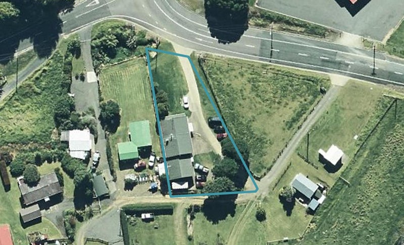 6665 State Highway 35, Te Kaha, Opotiki - Carousel 1
