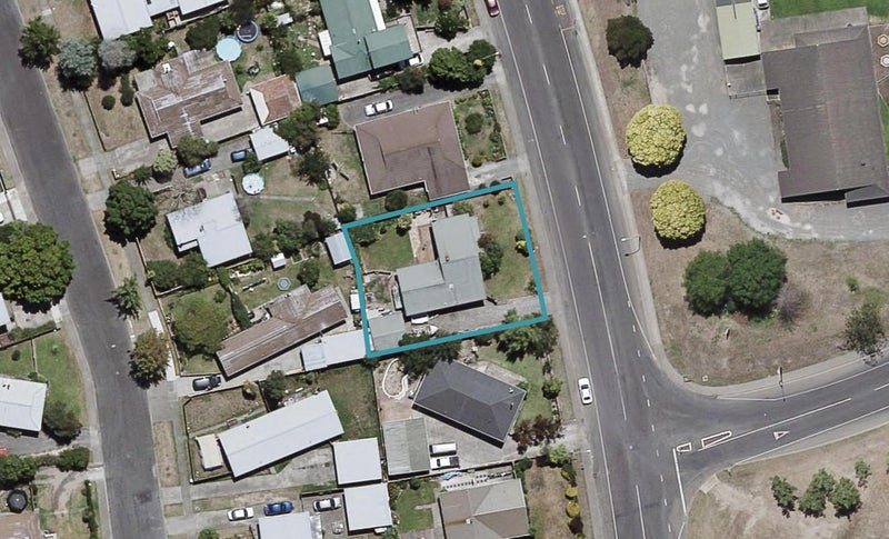 61 Caernarvon Drive, Flaxmere, Hastings - Carousel 1