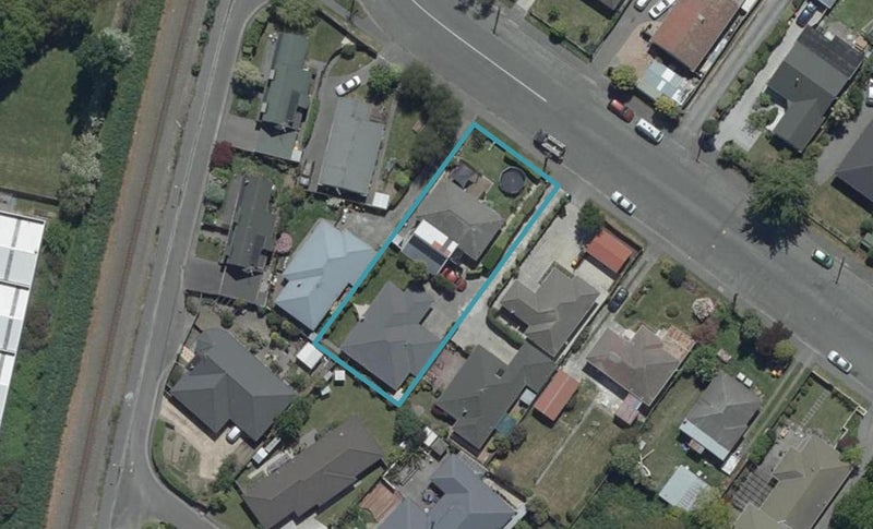 2/127 Vagues Road, Northcote, Christchurch - Carousel 1