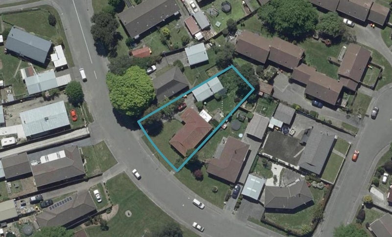 38 Malabar Crescent, Broomfield, Christchurch - Carousel 1