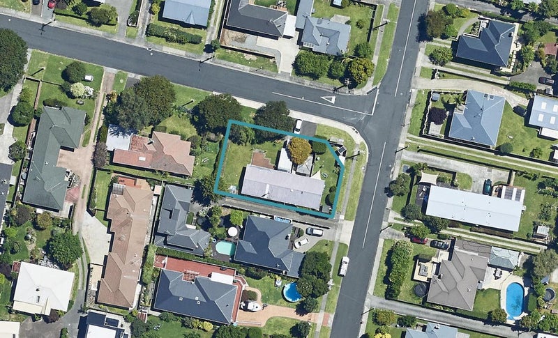 2B Milton Road, Otumoetai, Tauranga - Carousel 1