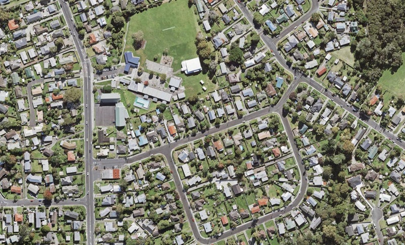17 Levesque Street, Birkdale, Auckland - Carousel 1
