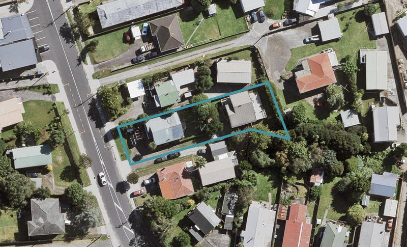 2/112A View Road, Sunnyvale, Auckland - Carousel 1