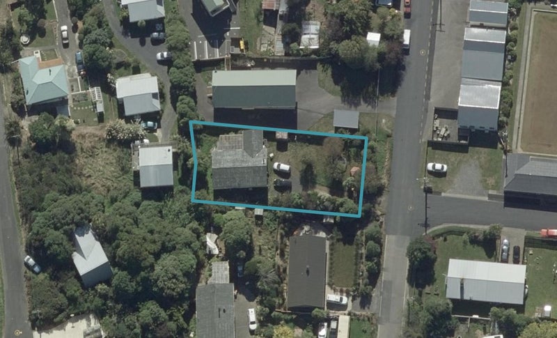 6 Hereweka Street, Portobello, Dunedin - Carousel 1
