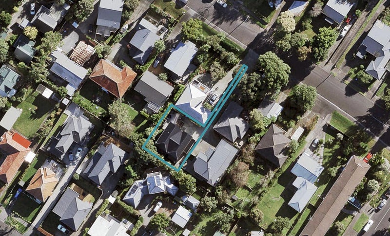 46 Alverston Street, Waterview, Auckland - Carousel 1