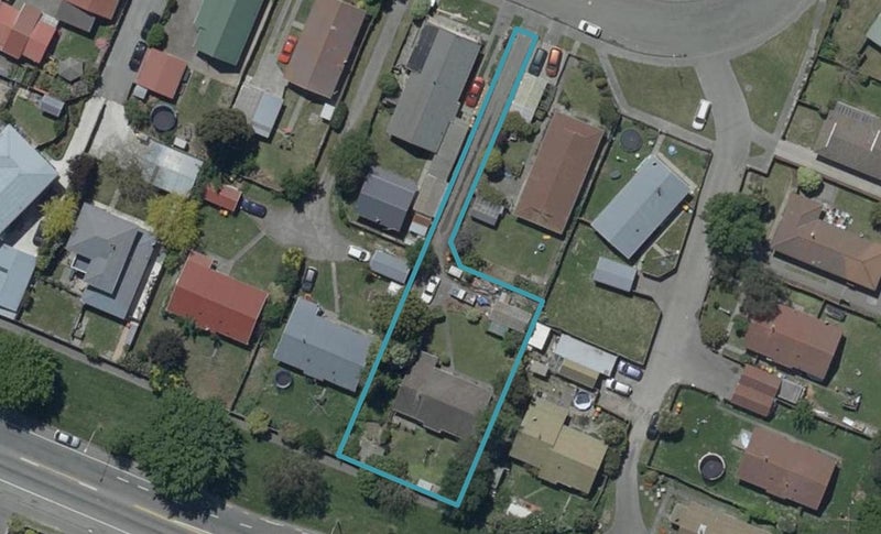 47 Pensacola Crescent, Broomfield, Christchurch - Carousel 1