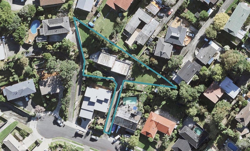 1/19 King Richard Place, Browns Bay, Auckland - Carousel 1