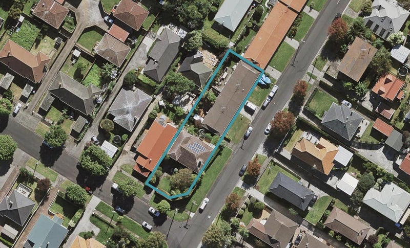 1 Moata Road, One Tree Hill, Auckland - Carousel 1