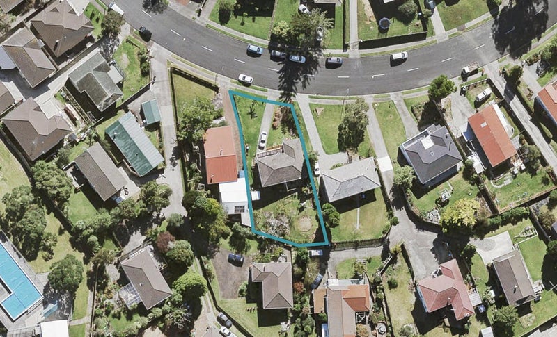41 Athenic Avenue, Lynfield, Auckland - Carousel 1