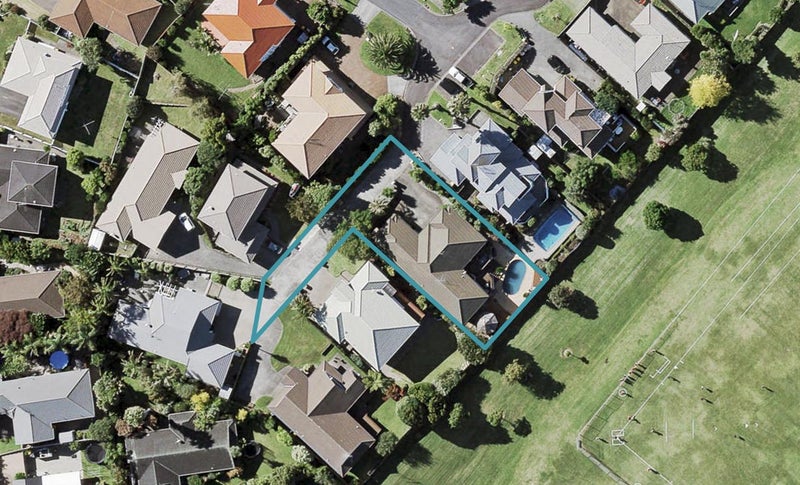 19 Covina Place, Somerville, Auckland - Carousel 1