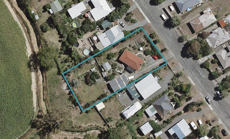 8 Shrimpton Road, Haumoana, Haumoana - Carousel 1