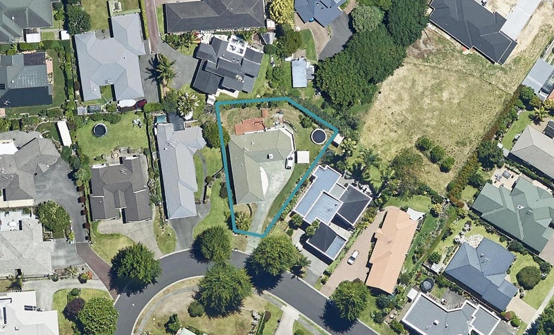 12 Harlech Glen, Bethlehem, Tauranga - Carousel 1