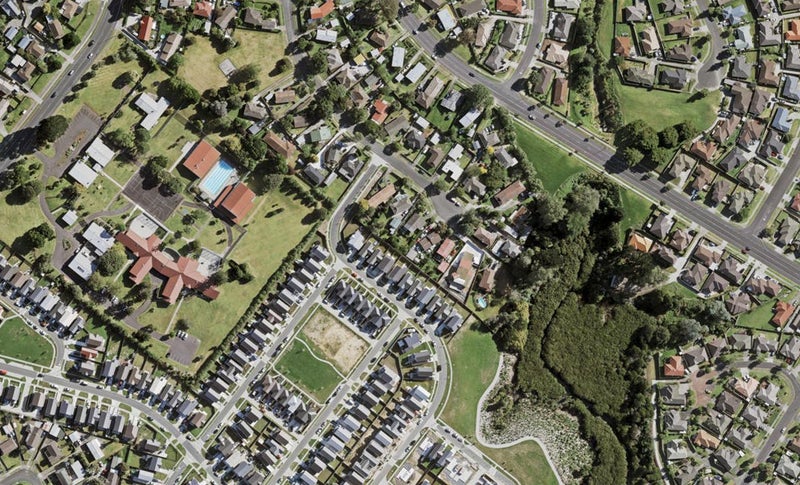 25D Leaver Place, Weymouth, Auckland - Carousel 1