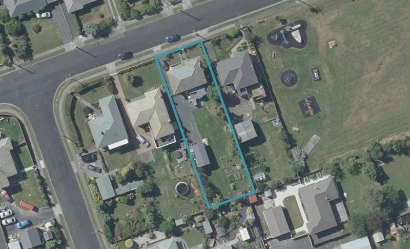 16 Delta Drive, Waldronville, Dunedin - Carousel 1