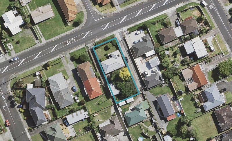61 Orams Road, Hillpark, Auckland - Carousel 1