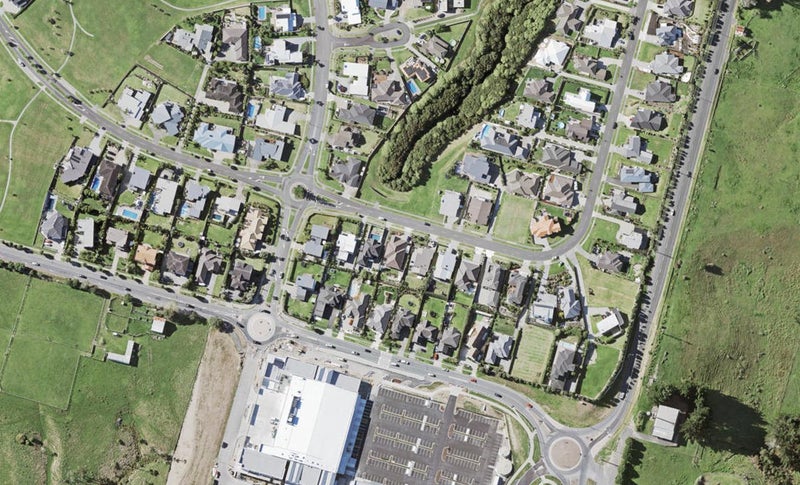 7 Liberty Crescent, Beachlands, Auckland - Carousel 1