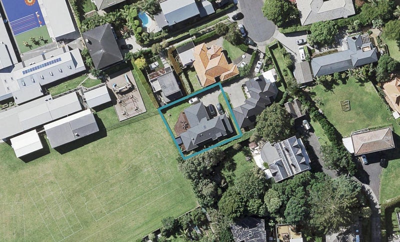11A Maleme Avenue, Belmont, Auckland - Carousel 1