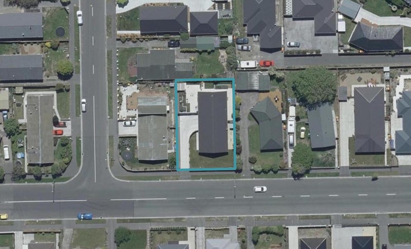 2/26 Queenspark Drive, Parklands, Christchurch - Carousel 1