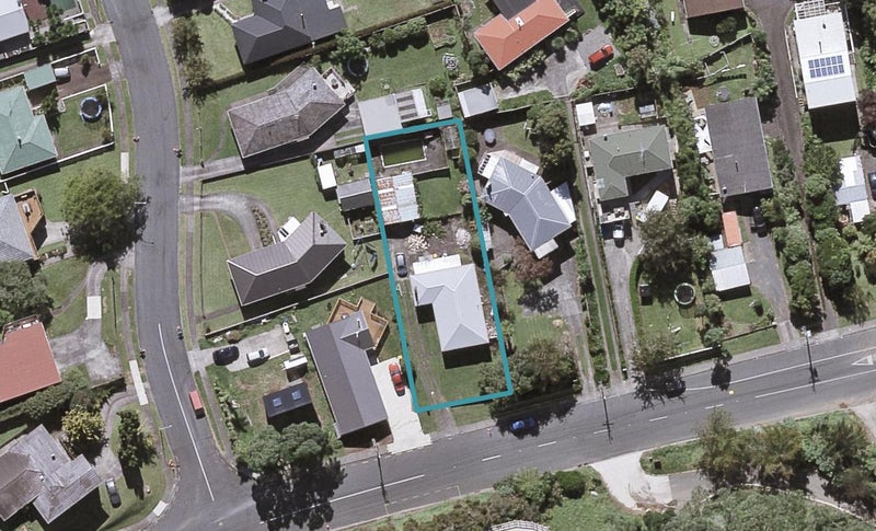 11 Junction Street, Welbourn, New Plymouth - Carousel 1