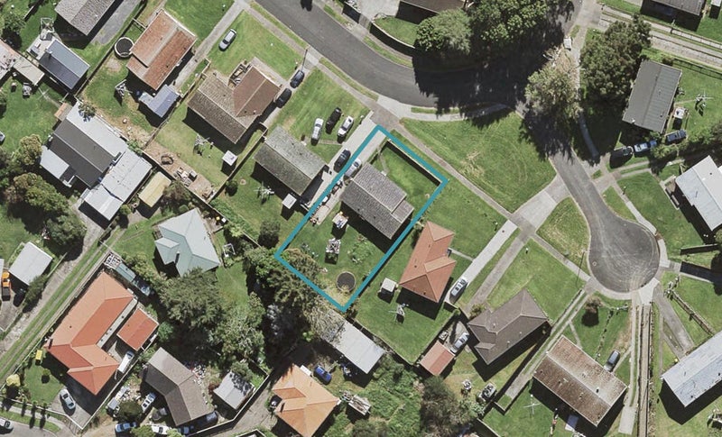 84 Chingford Close, Mangere, Auckland - Carousel 1