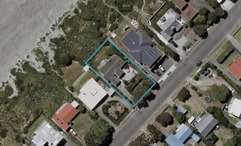 85 Field Way, Waikanae Beach, Waikanae - Carousel 1