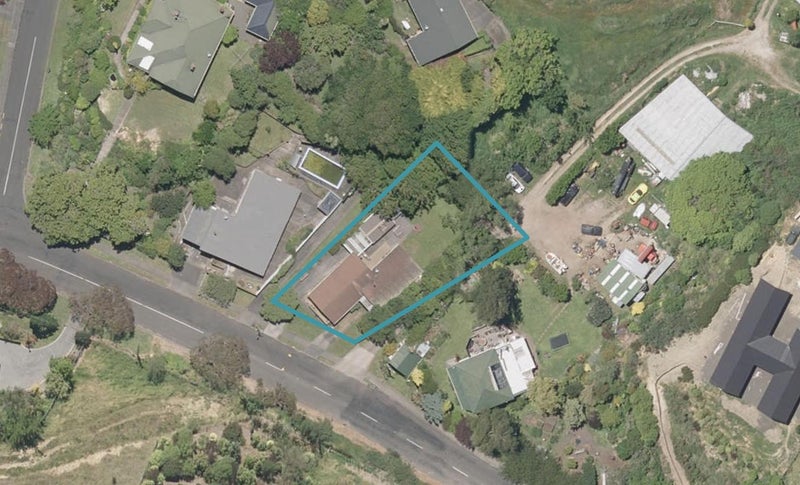 6 Georgetti Road, Bastia Hill, Whanganui - Carousel 1