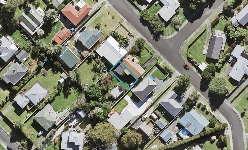 9C O'Donn Avenue, Beach Haven, Auckland - Carousel 1