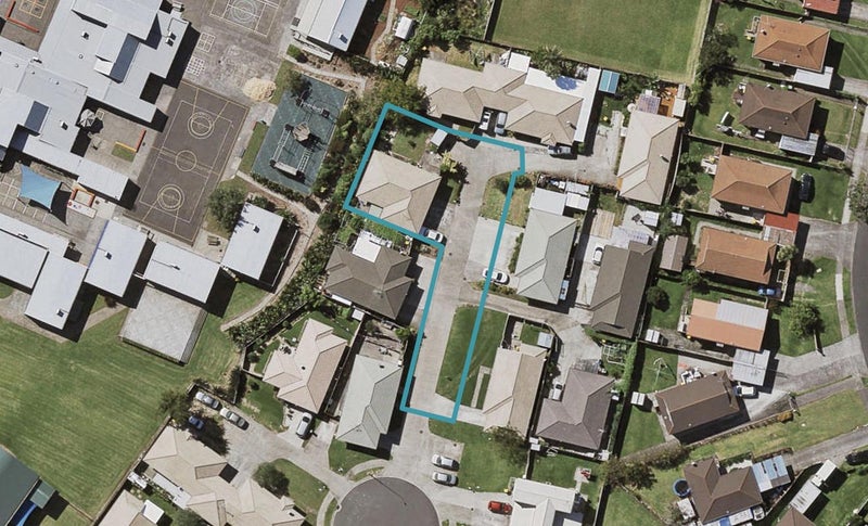 22 Serenity Place, Otara, Auckland - Carousel 1