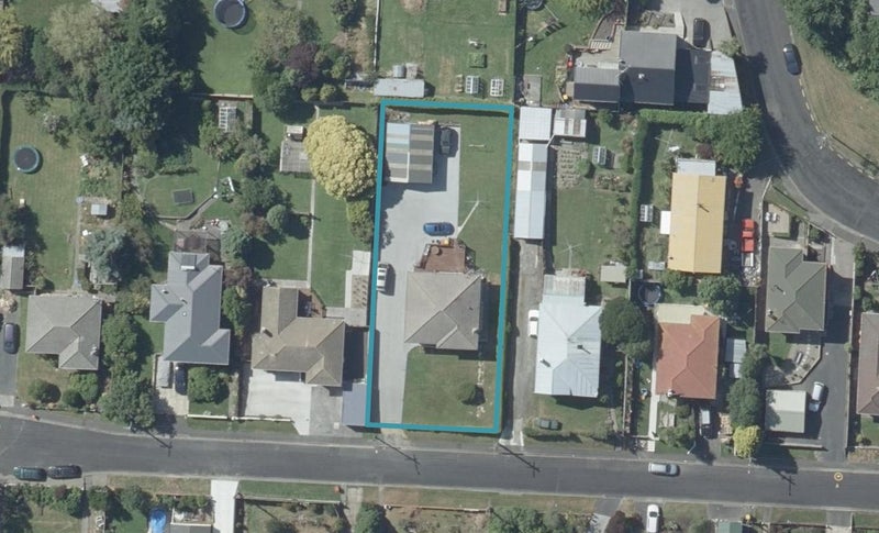 7 Penrich Street, Abbotsford, Dunedin - Carousel 1