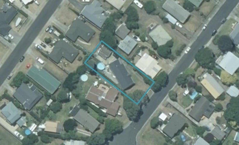 19 Nicholas Avenue, Whitianga, Whitianga - Carousel 1