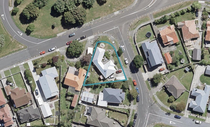 2 Craddock Street, Waterloo, Lower Hutt - Carousel 1