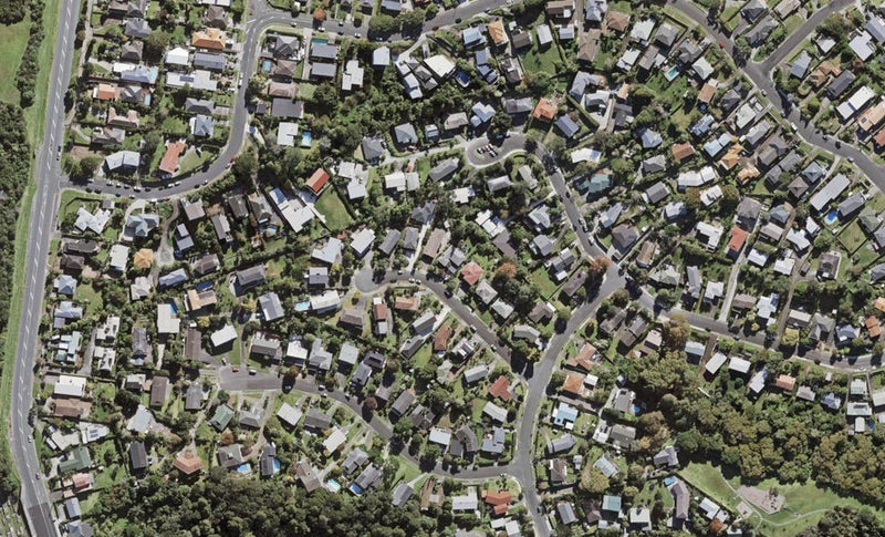 9 Ensign Place, Hillcrest, Auckland - Carousel 1