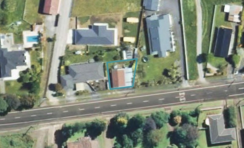 106 Pembroke Road West, Pembroke, Stratford - Carousel 1