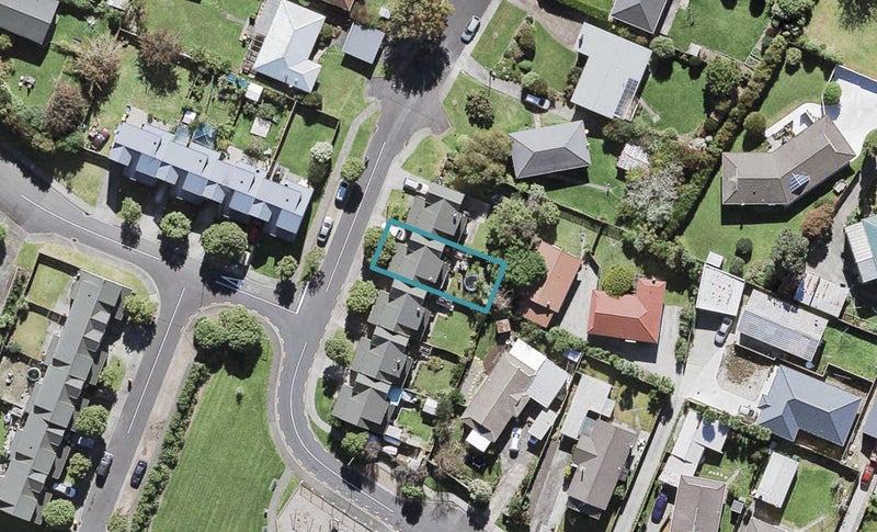 32 Laura Street, Kelston, Auckland - Carousel 1