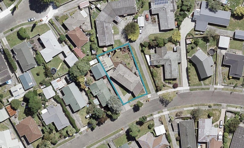 82 Pasadena Crescent, Totara Park, Upper Hutt - Carousel 1